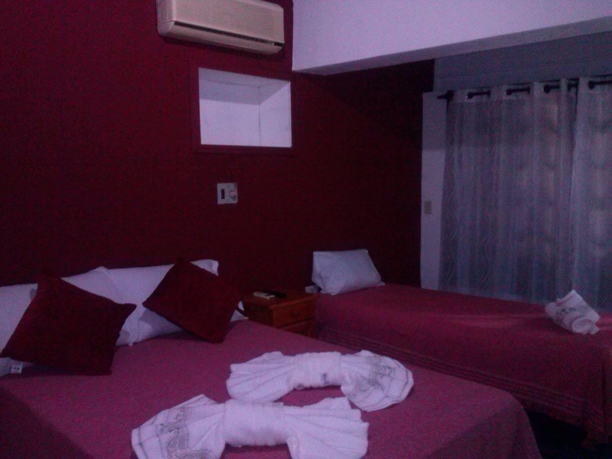 Petit Hotel Caraguata Porto Iguaçu Exterior foto